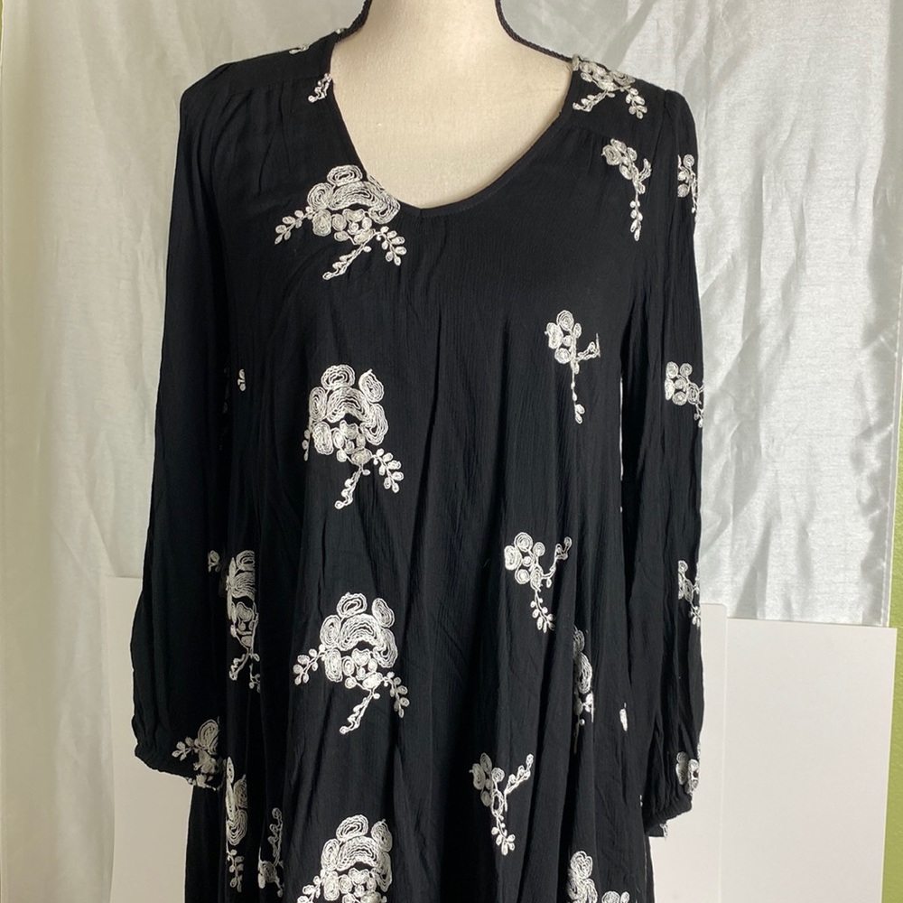 Women's Dress Black Long Sleeves Scoop Neck Flowy Casual floral Loose Fit Dress